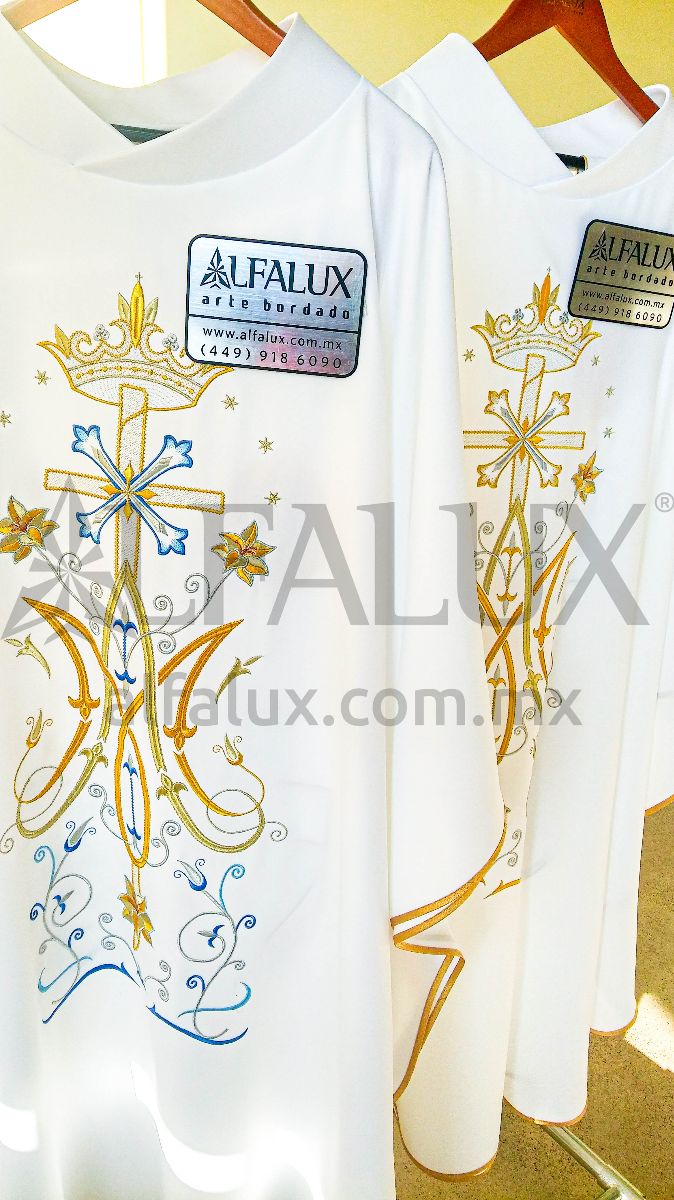 24 MARIANA DOBLE  Dorado 112